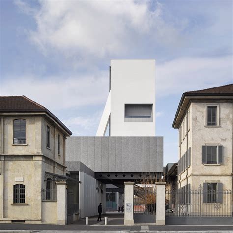 fondazione prada 25 aprile 2019|prada foundation oma.